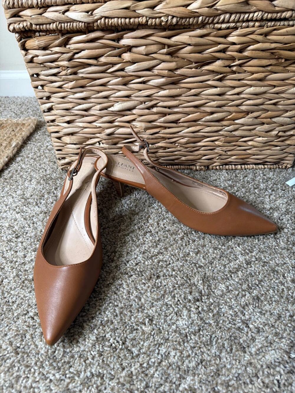 Alfani cognac sling back kitten heel 12 622